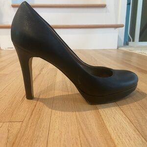 Banana Republic Black Leather Pumps